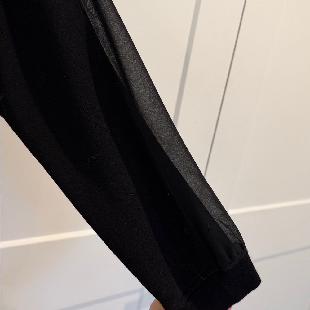 Chic Black Sweater With White Script - image 3